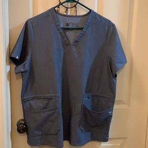 Figs technical collection scrub top